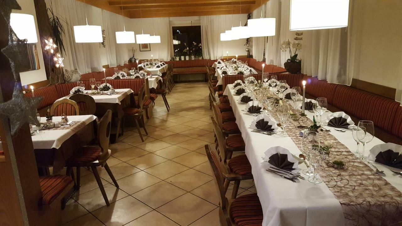 Gasthof Pension Roessl Nova Ponente Bagian luar foto